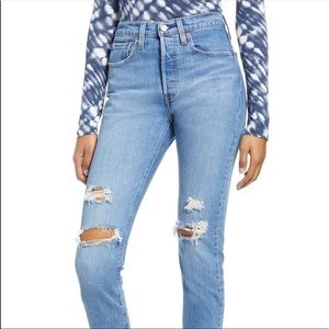 Levi’s 501® High Waist Ripped Fray Hem Skinny Jean